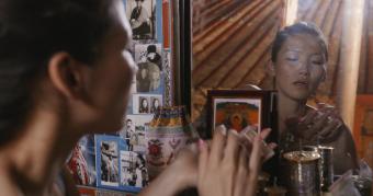 CHWARZE MILCH-Uisenma Borchu-WESSI-ZellnerBorchuFilm