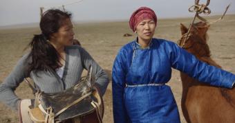 SCHWARZE MILCH-Uisenma Borchu-WESSI-Gunsmaa Tsogzol-OSSI-ZellnerBorchuFilm