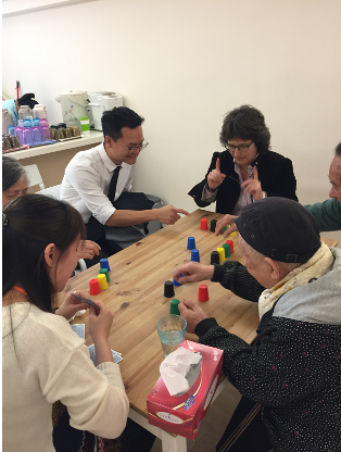 Im Daycare Center für Demente